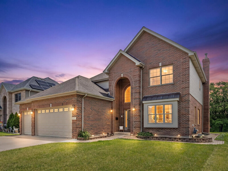 427 W Natoma Avenue Addison IL 60101
