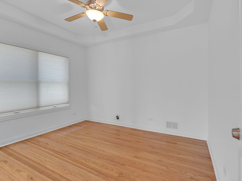 427 W Natoma Avenue Addison IL 60101