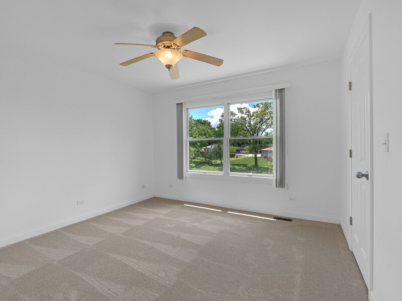 427 W Natoma Avenue Addison IL 60101