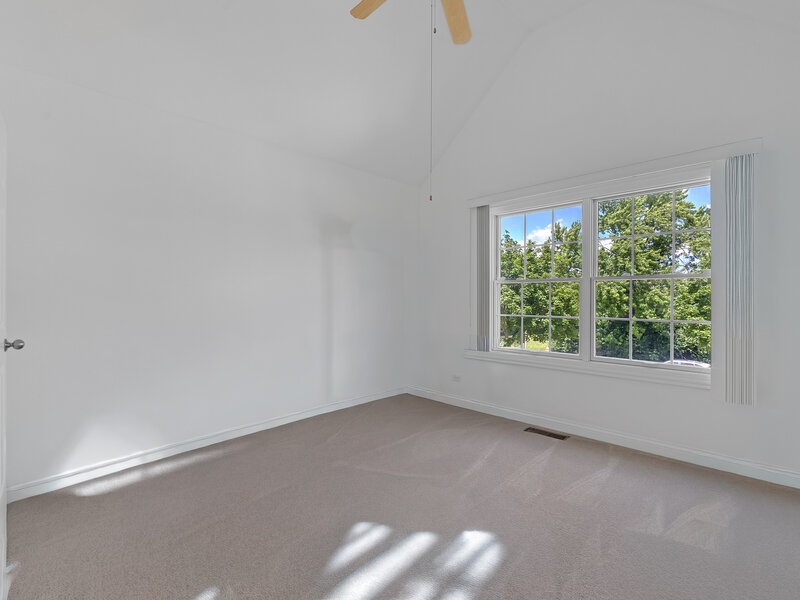 427 W Natoma Avenue Addison IL 60101