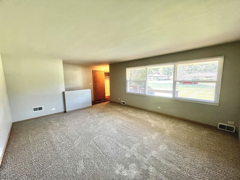 2543 Oakwood Drive Olympia Fields IL 60461