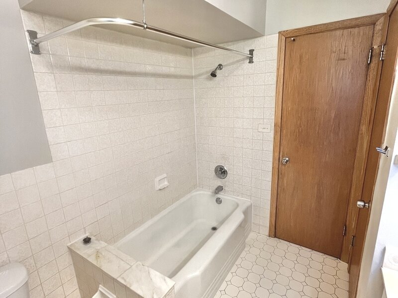 2543 Oakwood Drive Olympia Fields IL 60461