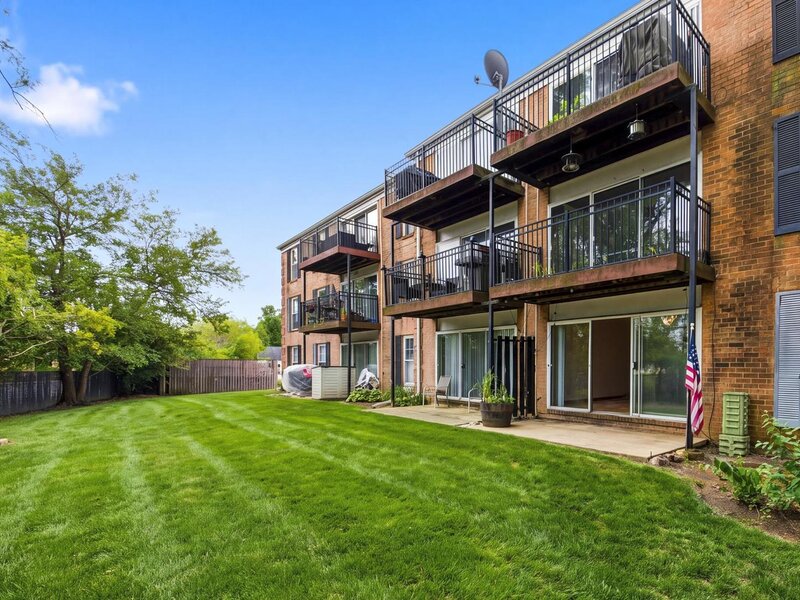 5300 Carriage Way Drive Rolling Meadows IL 60008