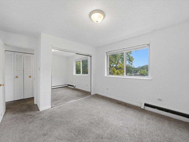 8343 S King Drive Chicago IL 60619