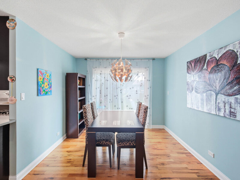 17 Whitehall Court Buffalo Grove IL 60089