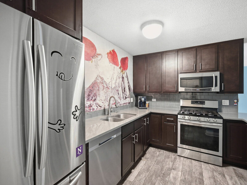 17 Whitehall Court Buffalo Grove IL 60089