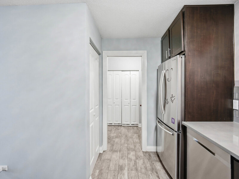 17 Whitehall Court Buffalo Grove IL 60089