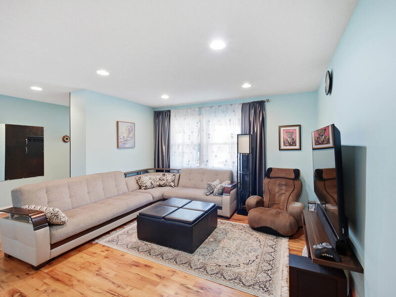 17 Whitehall Court Buffalo Grove IL 60089