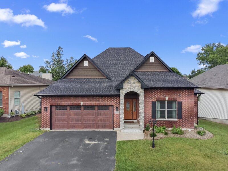 1400 Savanna Lane Woodstock IL 60098