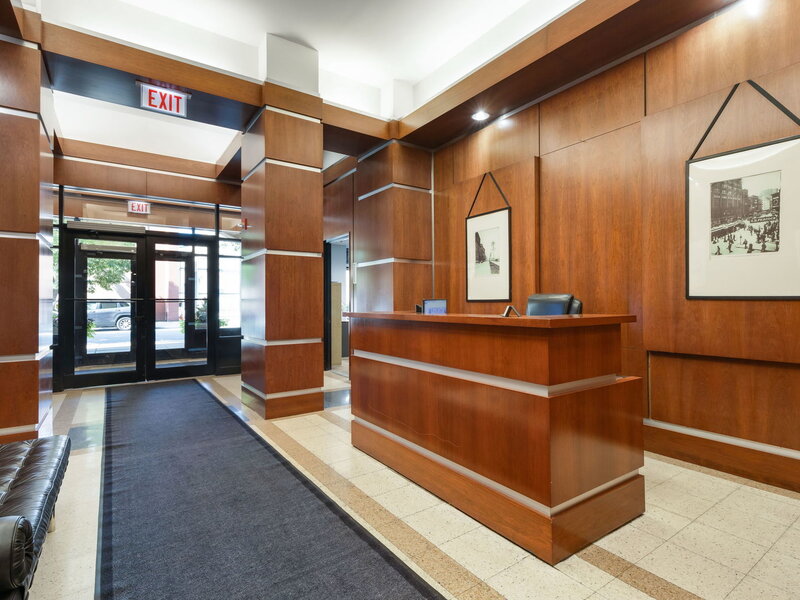 5 E 14th Place Chicago IL 60605