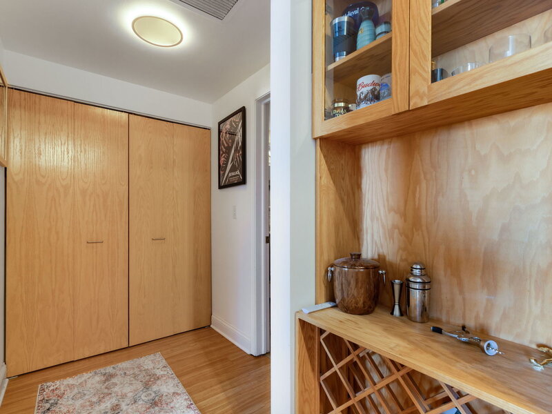 5 E 14th Place Chicago IL 60605