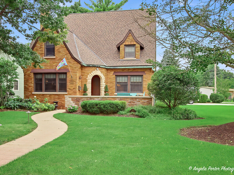 86 Dole Avenue Crystal Lake IL 60014