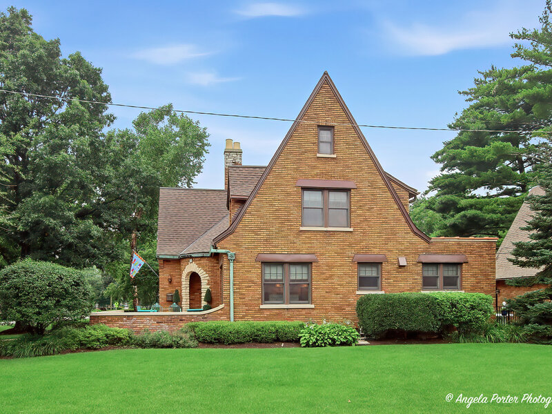 86 Dole Avenue Crystal Lake IL 60014