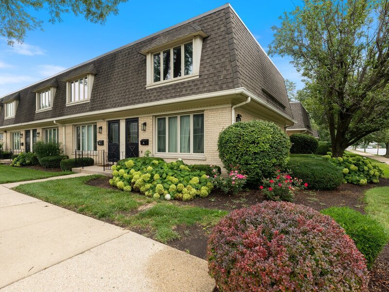 2128 W 111th Street Chicago IL 60643