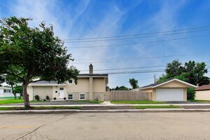 Photo of 3 W White Oak Street Arlington Heights IL 60005
