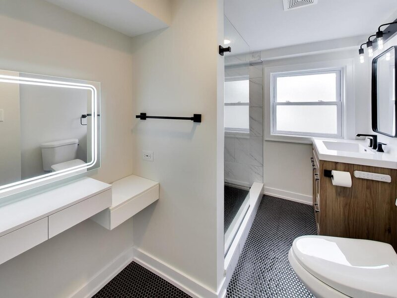 3 W White Oak Street Arlington Heights IL 60005