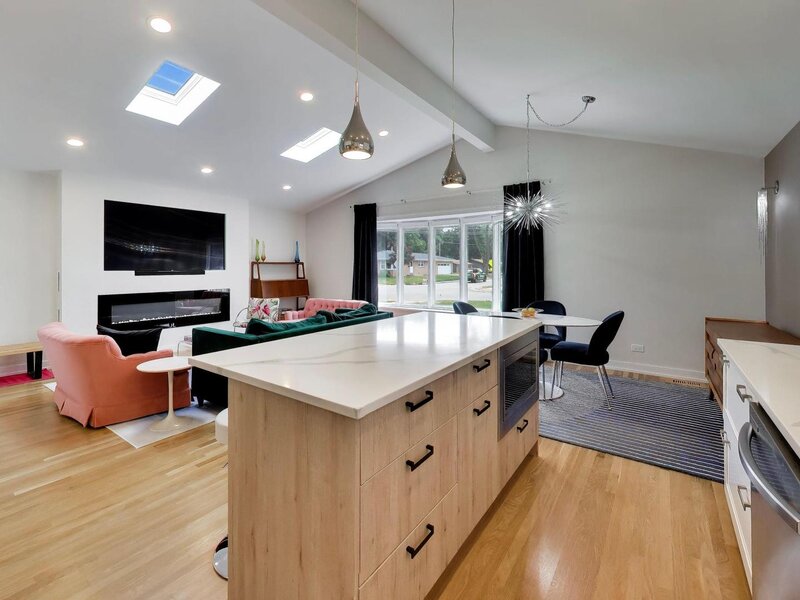 3 W White Oak Street Arlington Heights IL 60005