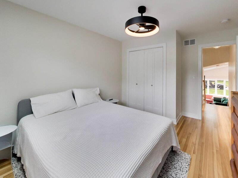 3 W White Oak Street Arlington Heights IL 60005