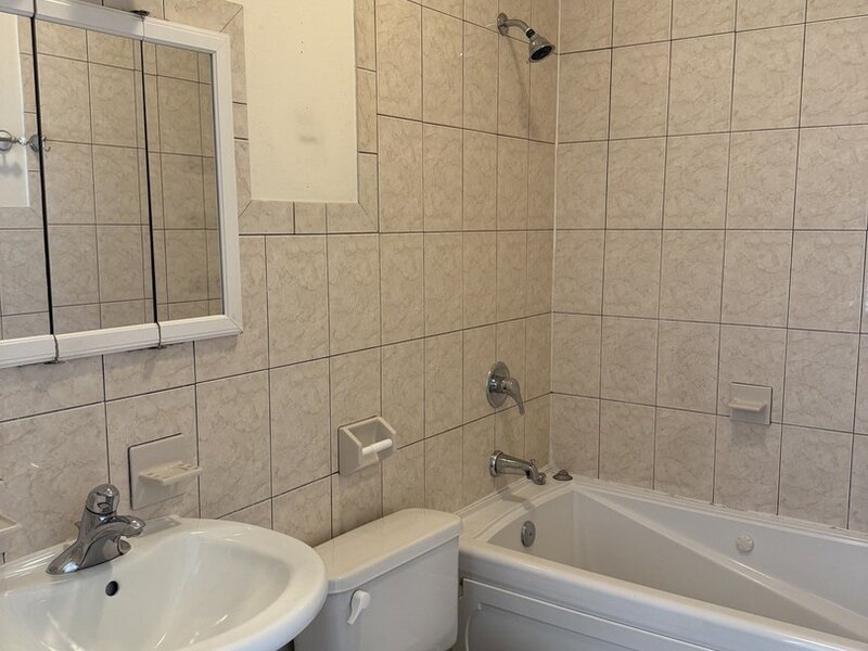 2645 W Haddon Avenue Chicago IL 60622