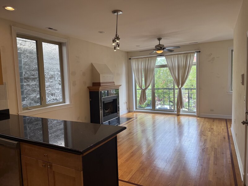 2645 W Haddon Avenue Chicago IL 60622