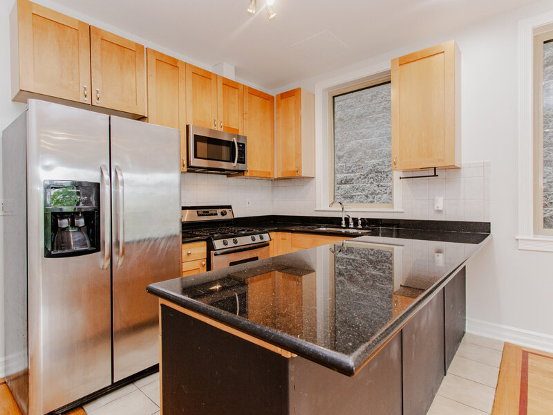 2645 W Haddon Avenue Chicago IL 60622