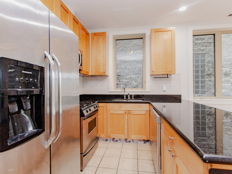 2645 W Haddon Avenue Chicago IL 60622