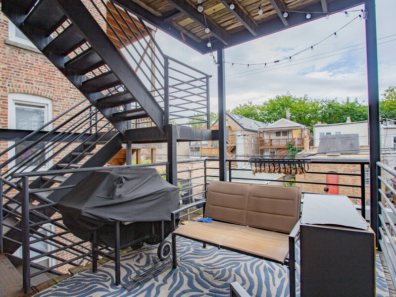 2645 W Haddon Avenue Chicago IL 60622