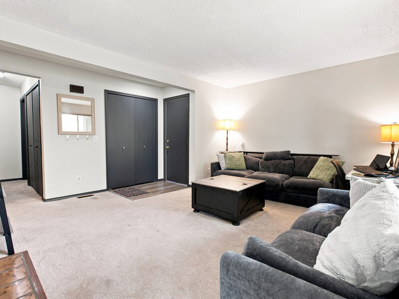904 Kara Drive Champaign IL 61822