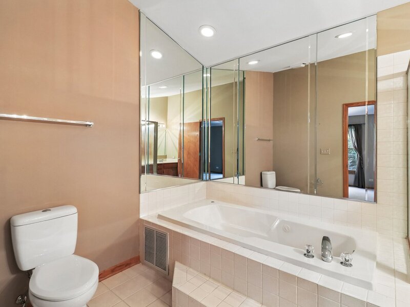 322 Chesapeake Lane Bloomingdale IL 60108