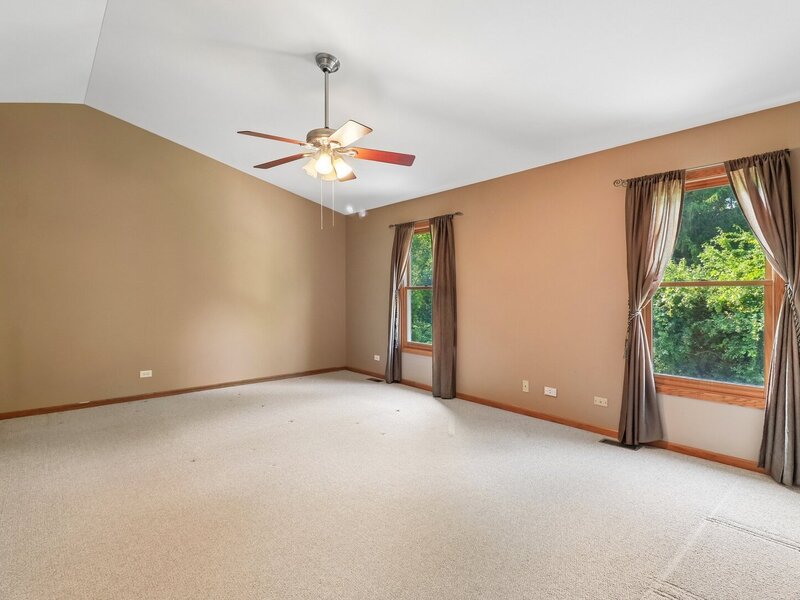 322 Chesapeake Lane Bloomingdale IL 60108