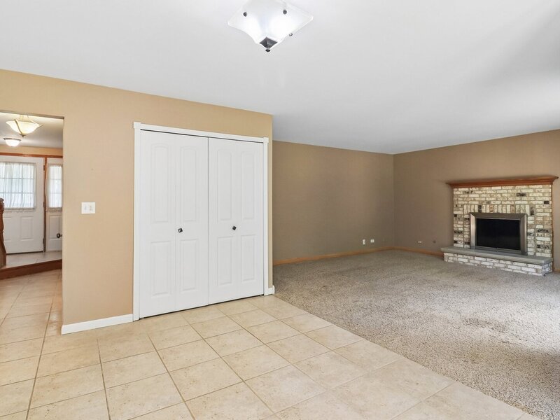 322 Chesapeake Lane Bloomingdale IL 60108