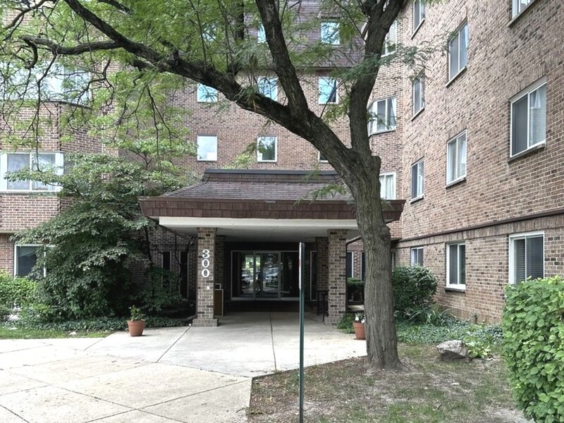 300 Roselle Road Schaumburg IL 60193
