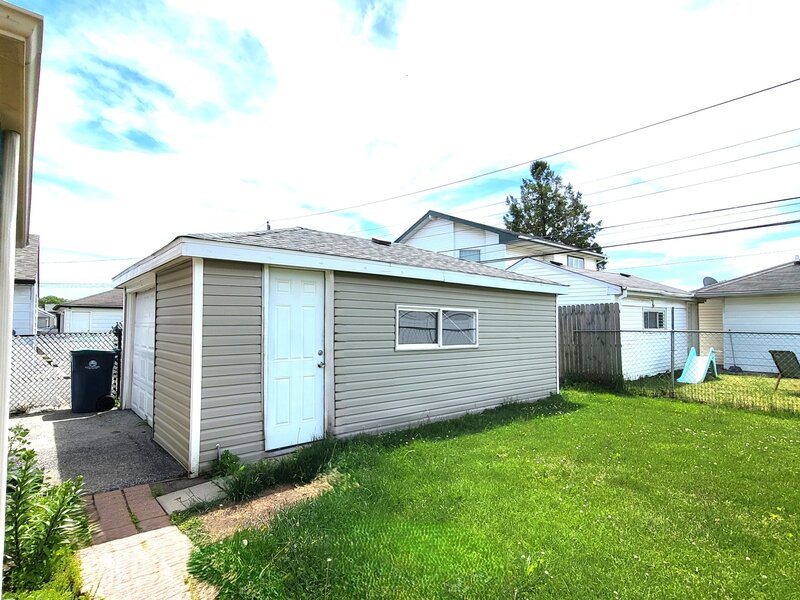 4119 W 89th Place Hometown IL 60456