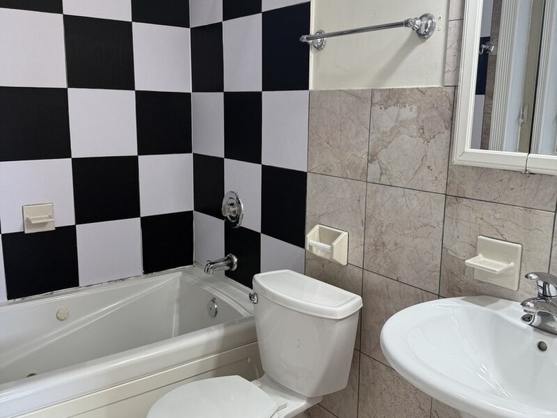 2645 W Haddon Avenue Chicago IL 60622