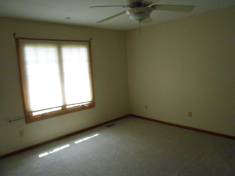 3457 Maple Glen Drive Bettendorf IA 52722