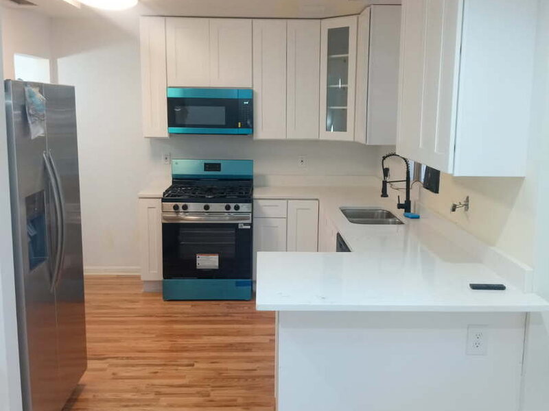 2646 E 77th Street Chicago IL 60649