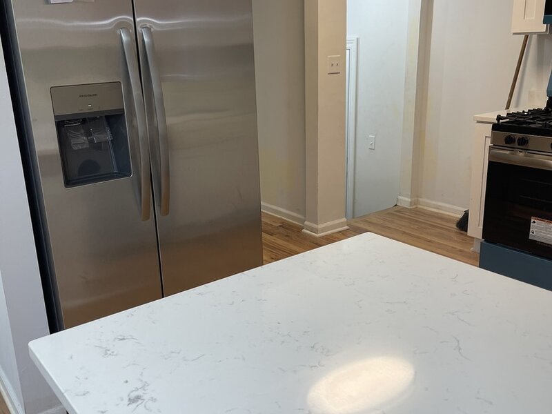 2646 E 77th Street Chicago IL 60649