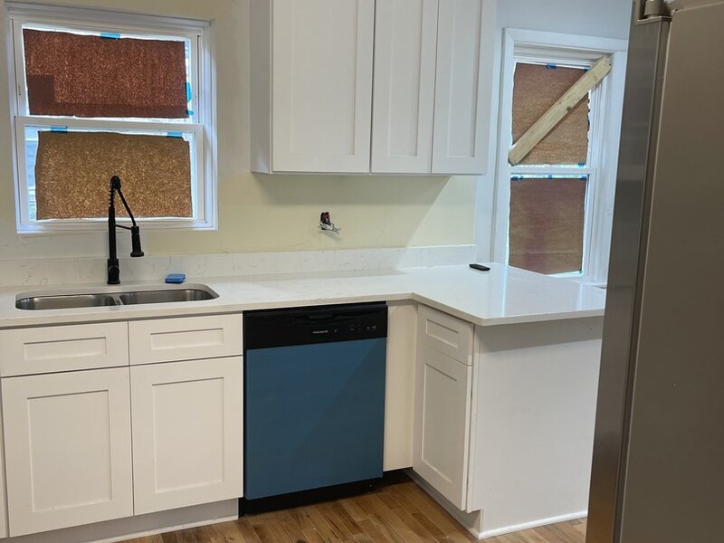 2646 E 77th Street Chicago IL 60649
