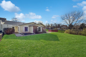 Photo of 3150 W Carthage Drive Freeport IL 61032 Unit 4