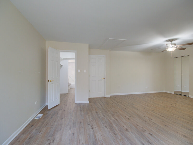 4 W Millstone Court Palos Hills IL 60465