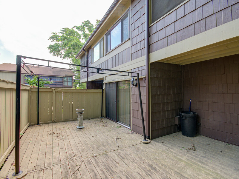 4 W Millstone Court Palos Hills IL 60465