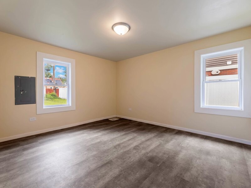 14802 Oak Street Dolton IL 60419
