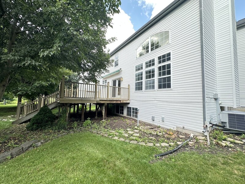 285 Shipland Drive Crystal Lake IL 60012