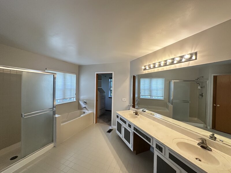 285 Shipland Drive Crystal Lake IL 60012