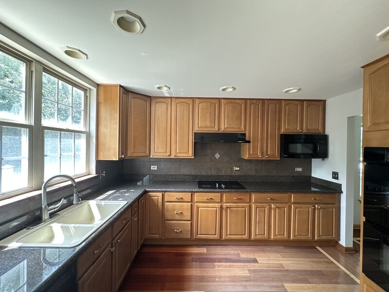 285 Shipland Drive Crystal Lake IL 60012