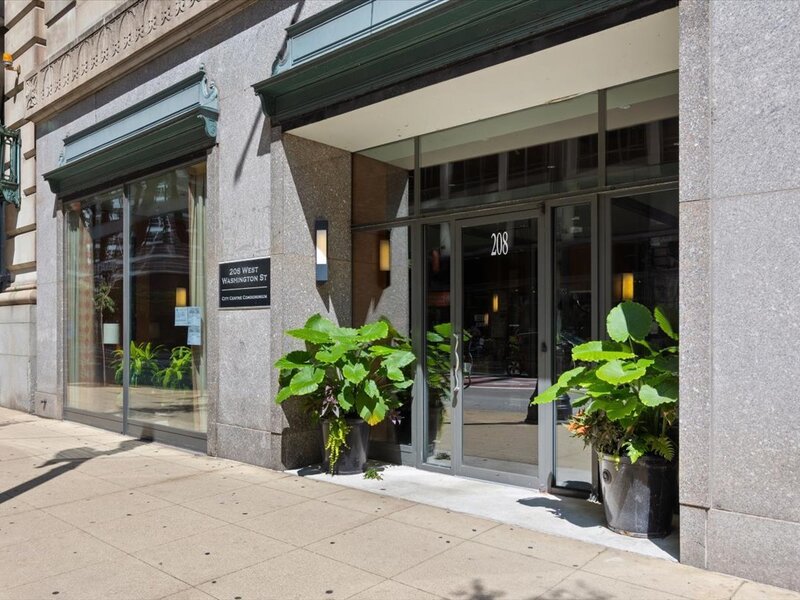 208 W Washington Street Chicago IL 60606