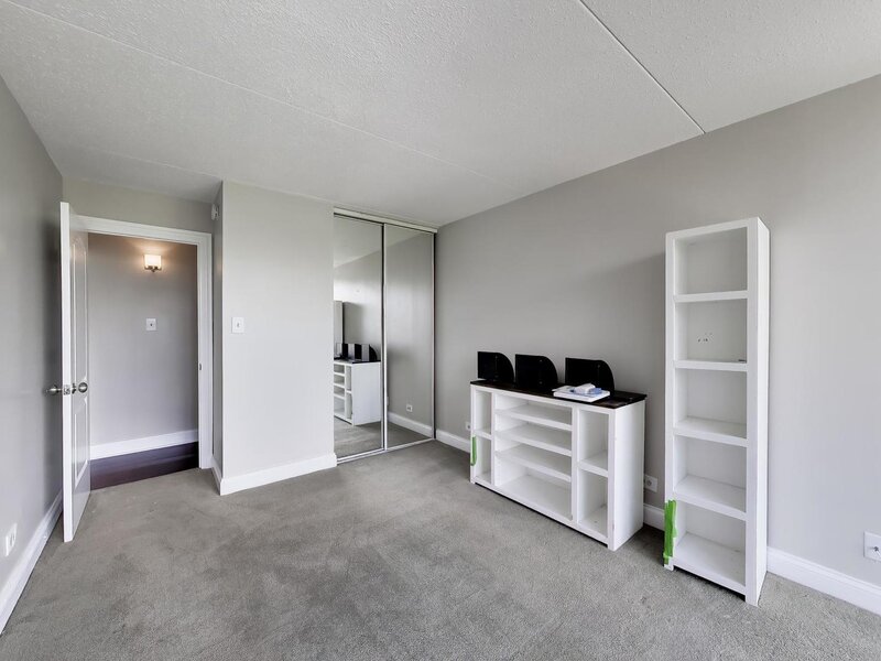 2015 S Finley Road Lombard IL 60148