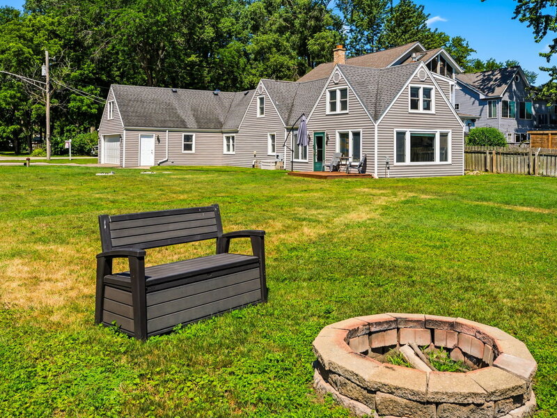 4400 Riverside Drive Crystal Lake IL 60014