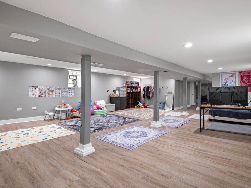 10724 S Prairie Avenue Chicago IL 60628