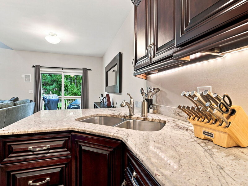 150 Santa Fe Lane Willow Springs IL 60480